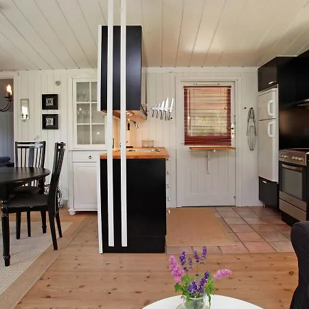 Two-bedroom Holiday In Praesto 3